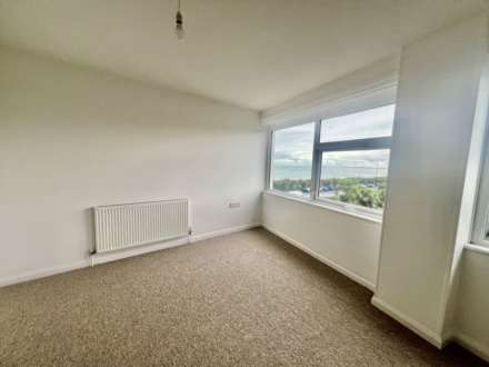 Nyewood Lane, Bognor Regis, Image 9