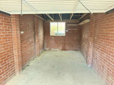 Montgomery Drive, Image 13