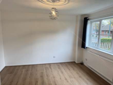 Montgomery Drive, Image 5