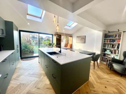 Cleveland Road, Chichester, Image 2