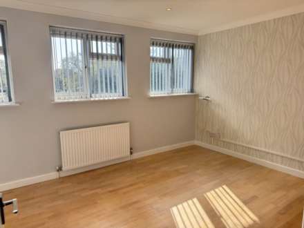 Elm Tree Close, Selsey, Image 11
