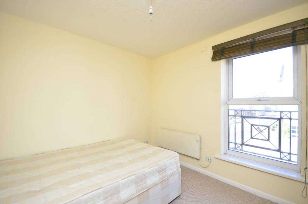 Tollgate Road, Beckton, Image 3