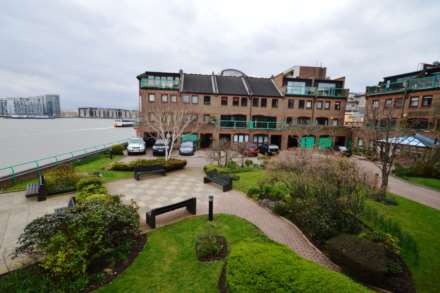 Felstead Garden, London