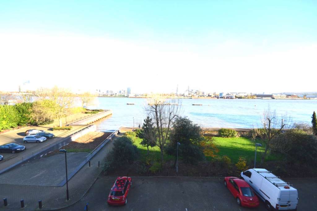 Amsterdam Road, Island Gardens, Image 15