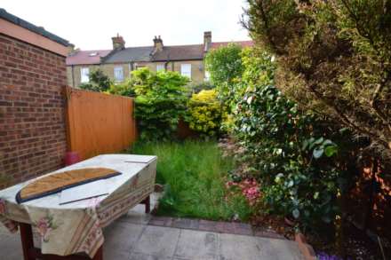 Wigston Road, London, Image 11