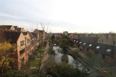 Amsterdam Road, Island Gardens