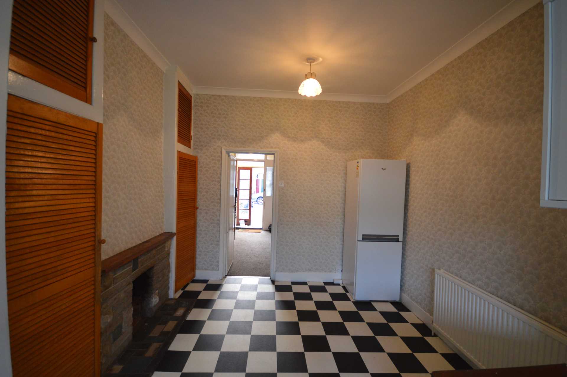 Seven Kings Road, Seven Kings, Image 5