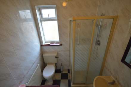 Seven Kings Road, Seven Kings, Image 11