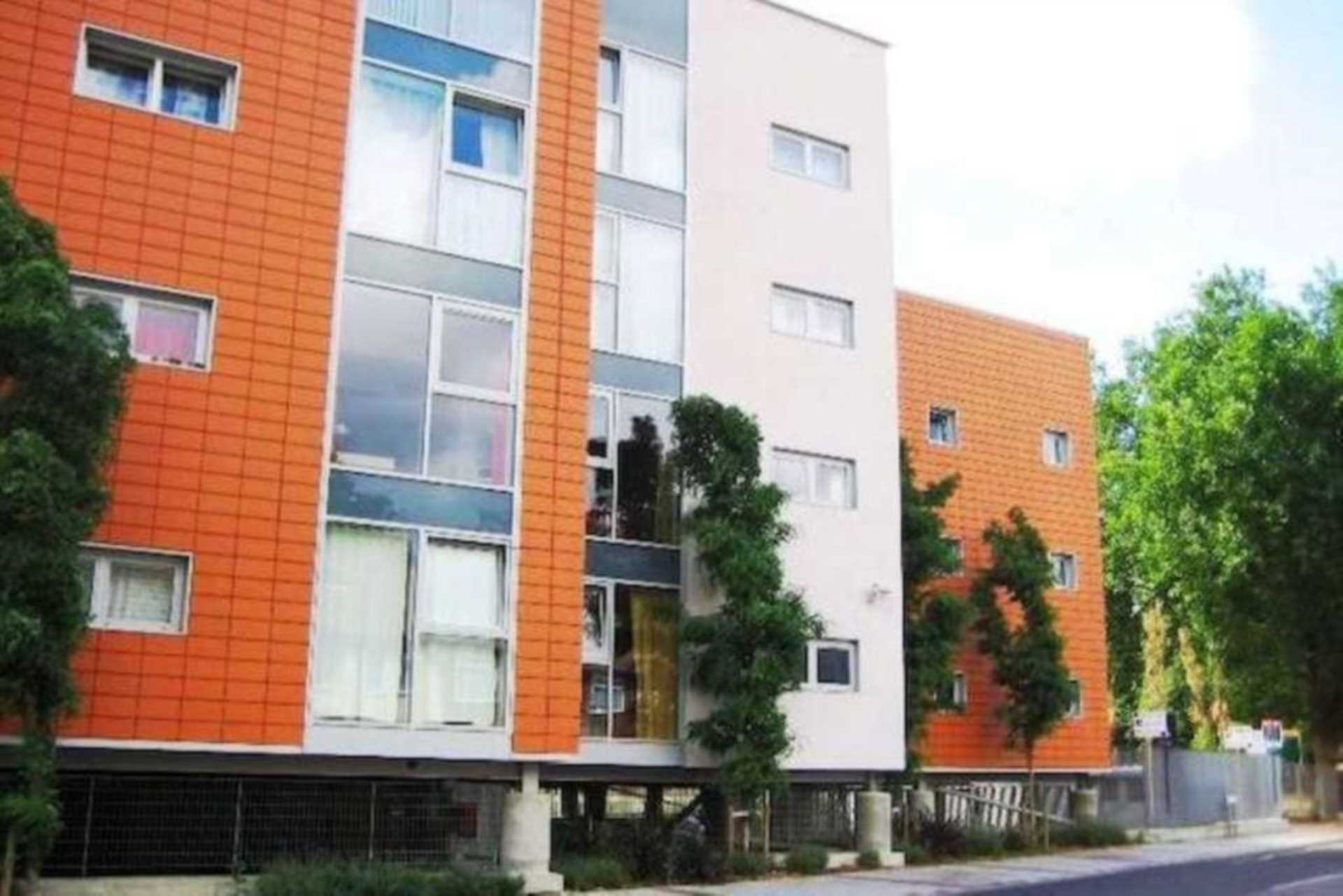 Hermit Road, London, Image 11