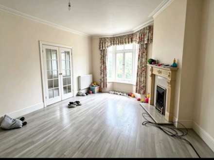 Dersingham Avenue, Manor Park, Image 2