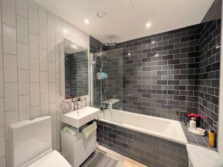 Royal Wharf, Silvertown, Image 9