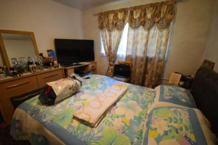 Turnstone Close, Newham, Image 3