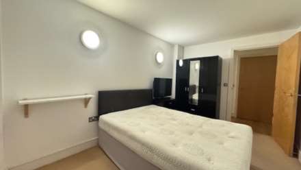 Jupiter House, Canning Town, Image 10