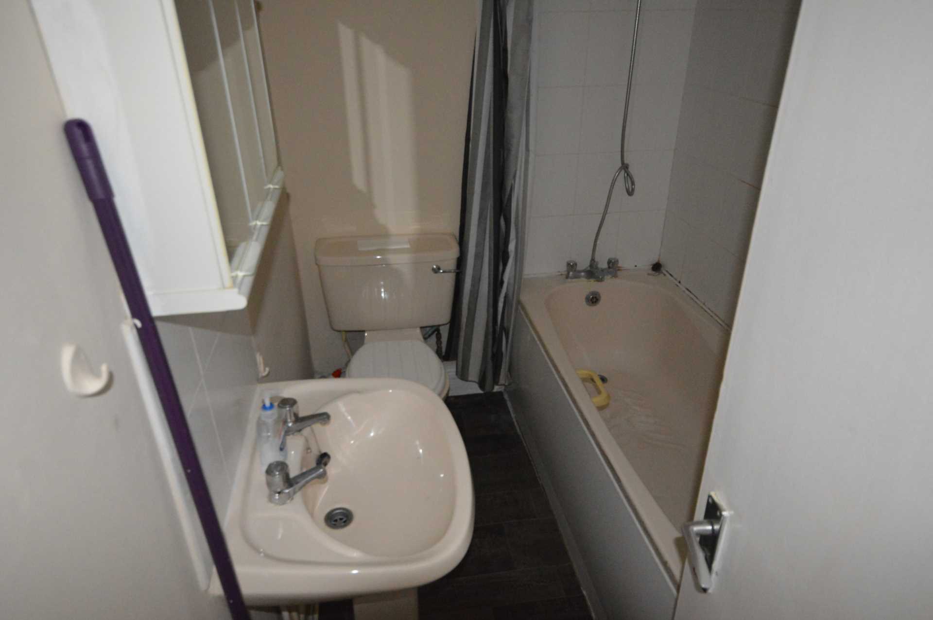 Leytostone Rd, Stratford, Image 3