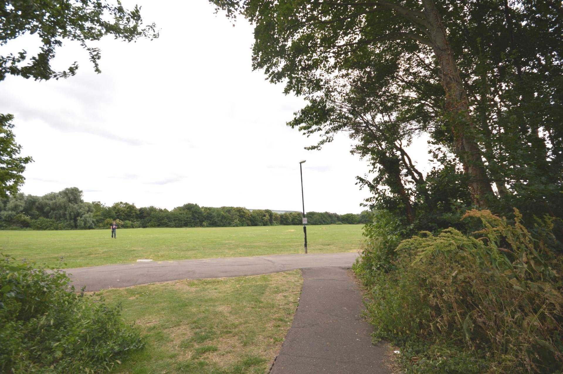 Chichester Close, Beckton, Image 13