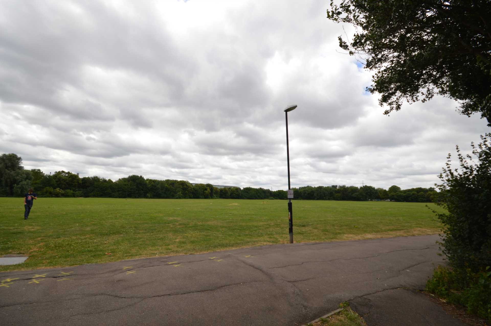 Chichester Close, Beckton, Image 14