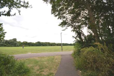 Chichester Close, Beckton, Image 13