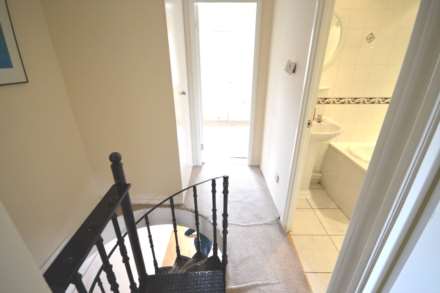 Chichester Close, Beckton, Image 8