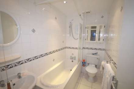 Chichester Close, Beckton, Image 9