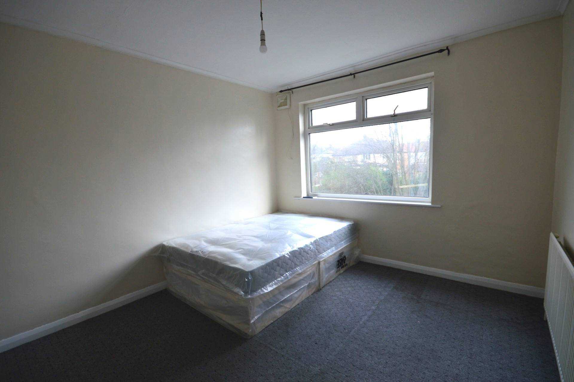 Grantham Garden, Marks Gate, Image 3