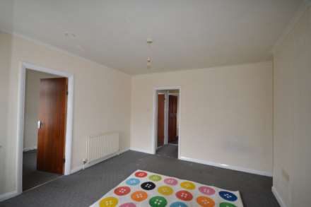 Grantham Garden, Marks Gate, Image 4