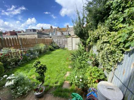 Eton Road, Ilford, Image 15