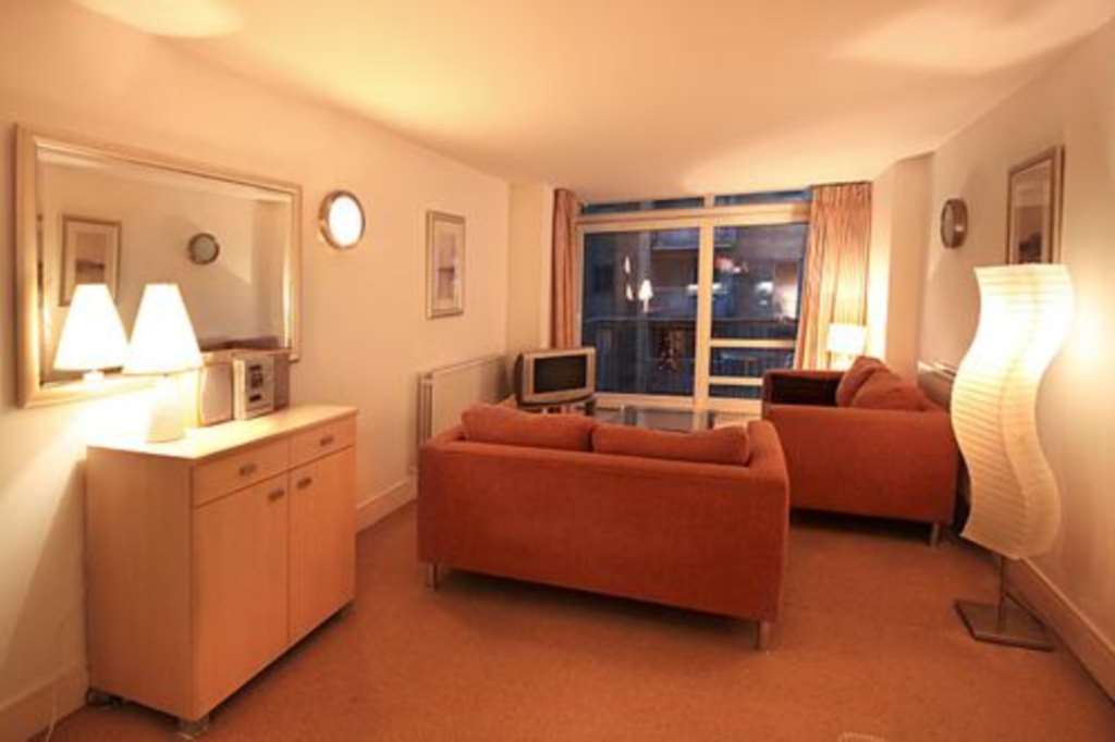 Cassilis Road, Canary Wharf, Image 5