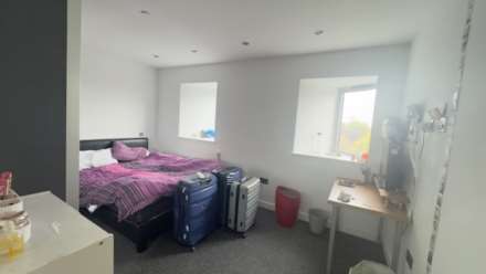 Hermit Road, London, E16, Image 9