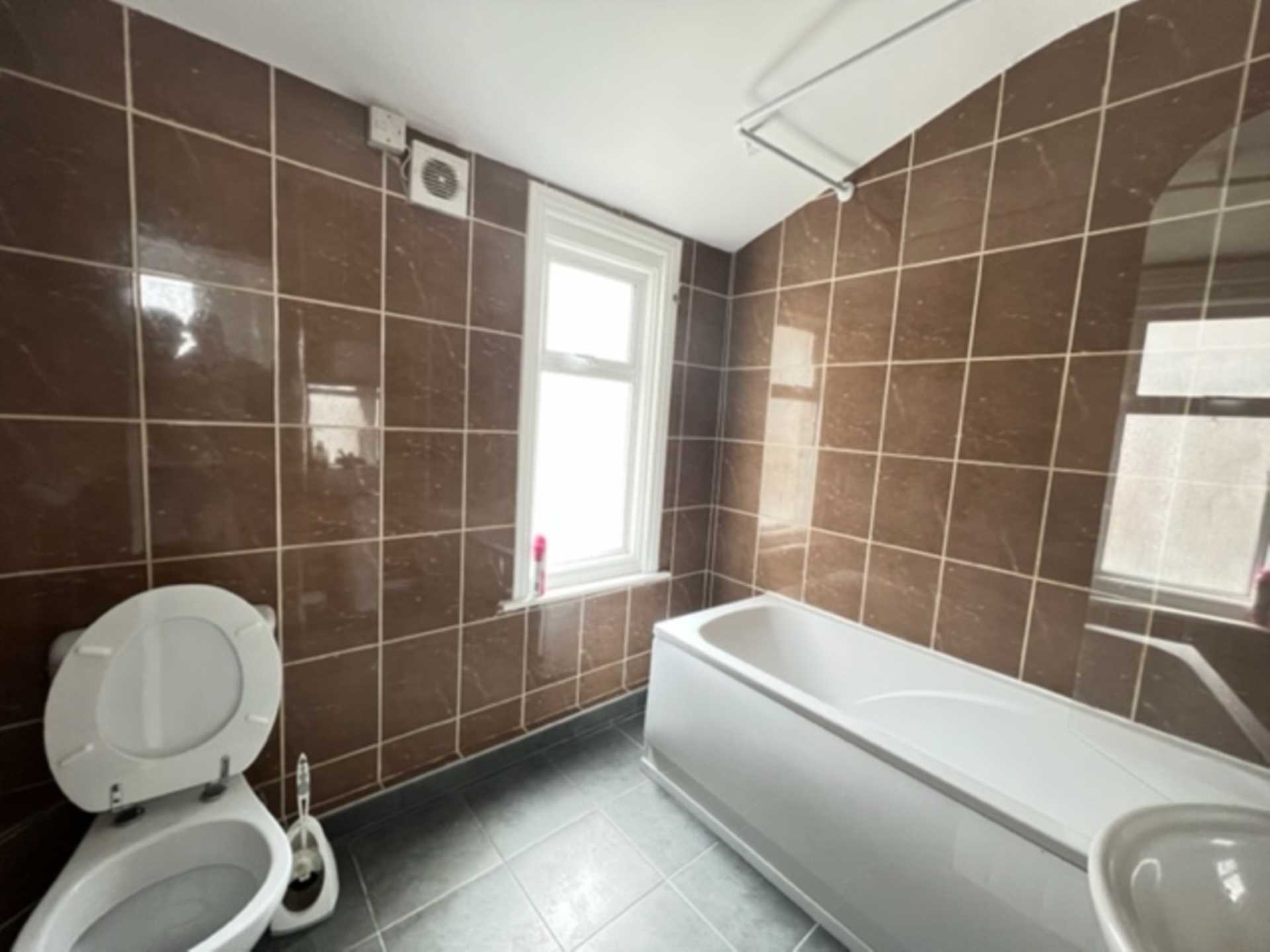 St'Mary Street, Plaistow, Image 4