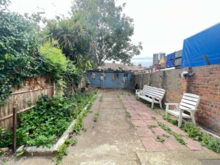 St'Mary Street, Plaistow, Image 8