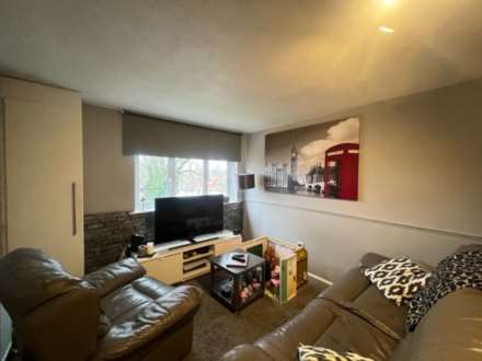 Copford Close, Woodford, Image 3