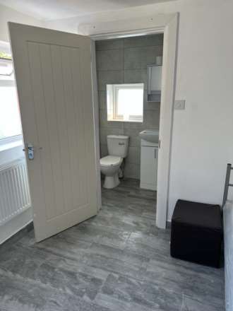 Dagenham - Adomar Road, Image 2