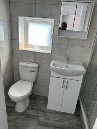 Dagenham - Adomar Road, Image 4