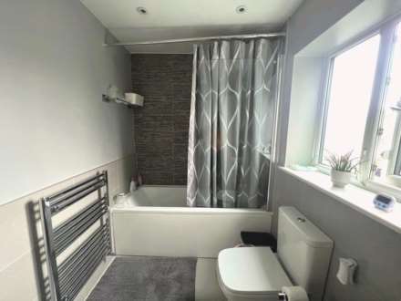 Willow Close, Buckhurst Hill, Essex, Image 4