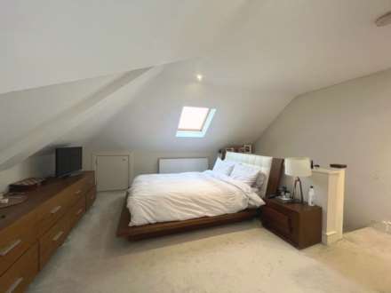 Willow Close, Buckhurst Hill, Essex, Image 6