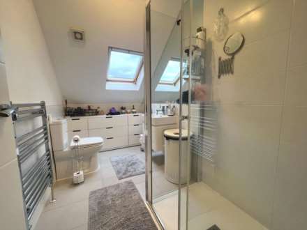 Willow Close, Buckhurst Hill, Essex, Image 8