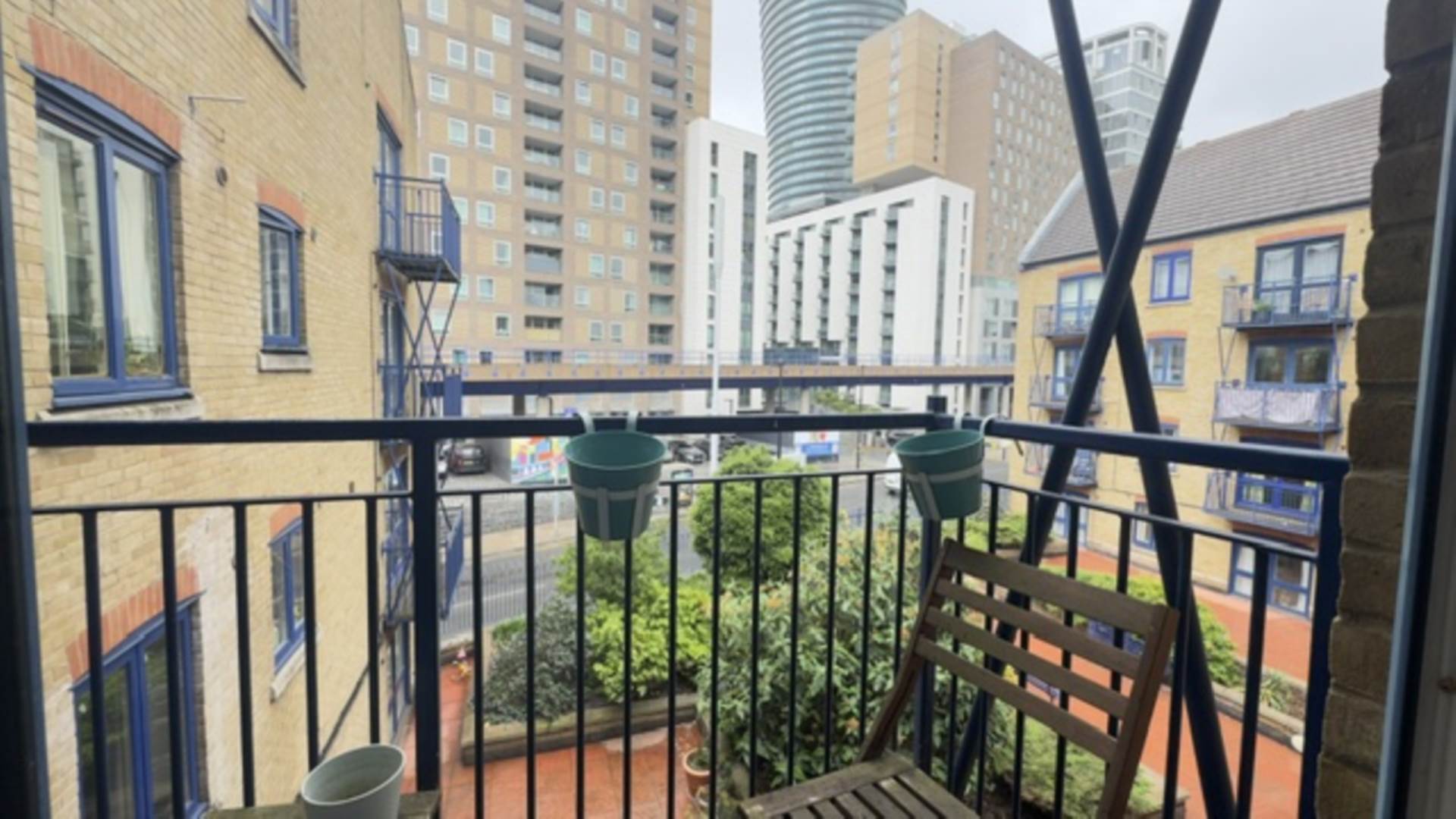 East Ferry Road, Canary Wharf, Image 15