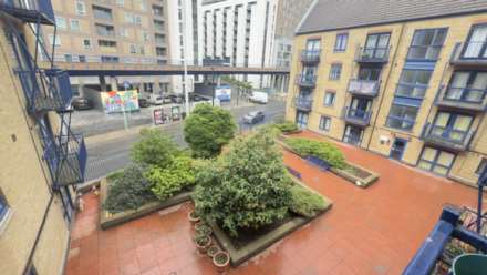 East Ferry Road, Canary Wharf, Image 17
