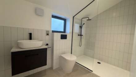 2 Bedroom Apartment, Blackheath Road, London