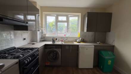Wren Close, Canning Town