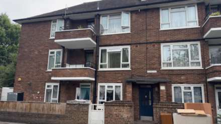 Wren Close, Canning Town, Image 4