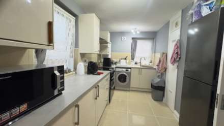 Cleves Road, London, Image 1