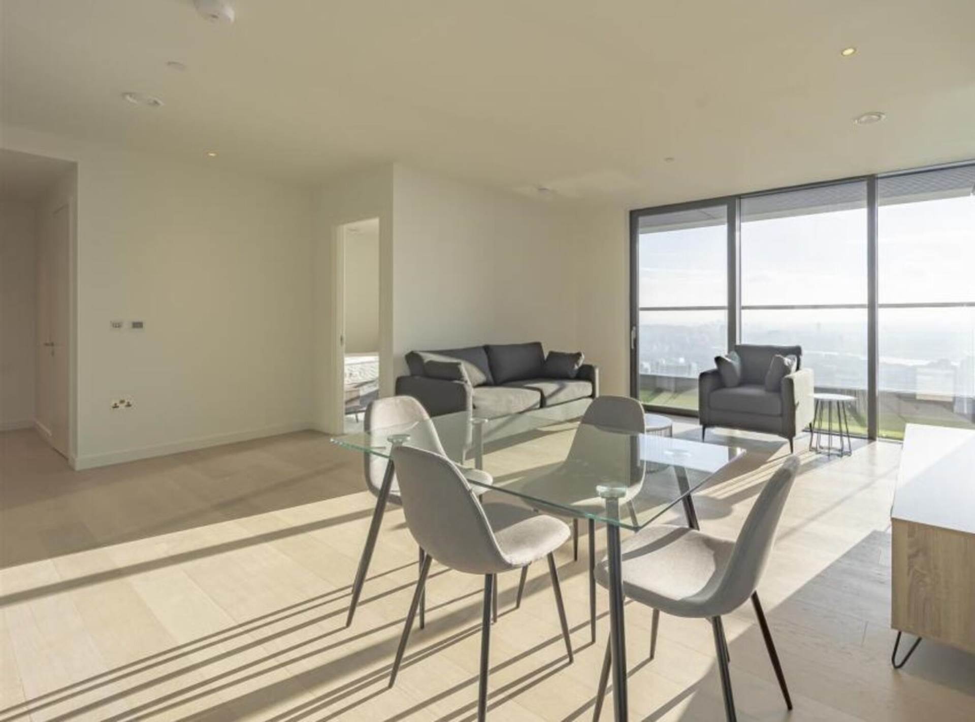 Wards Plce, South Quay, Image 9