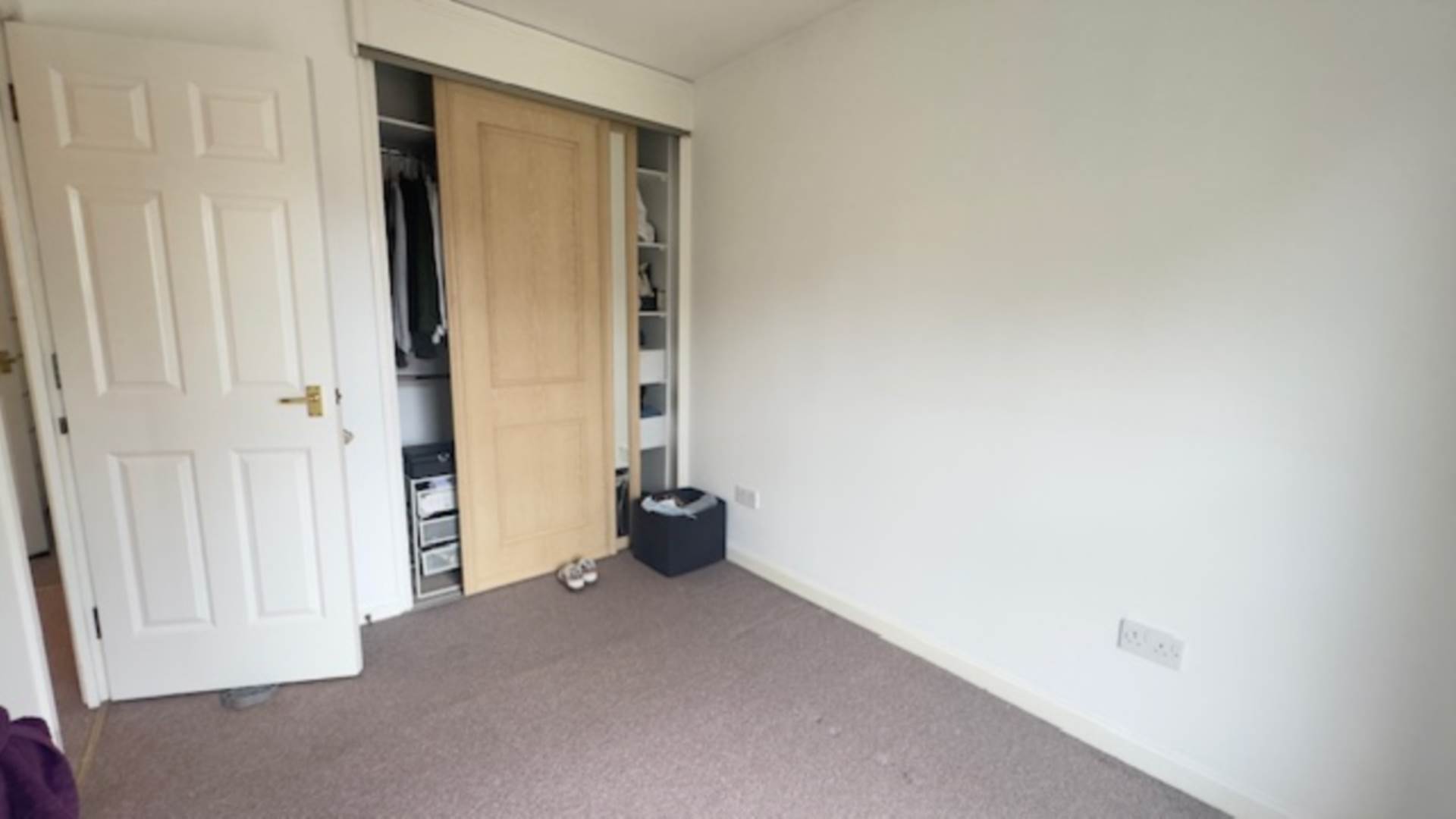 Hardy Avenue, Custom House, Image 4