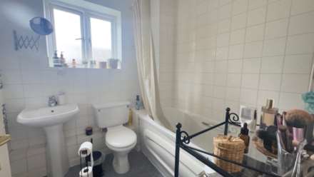 Hardy Avenue, Custom House, Image 3