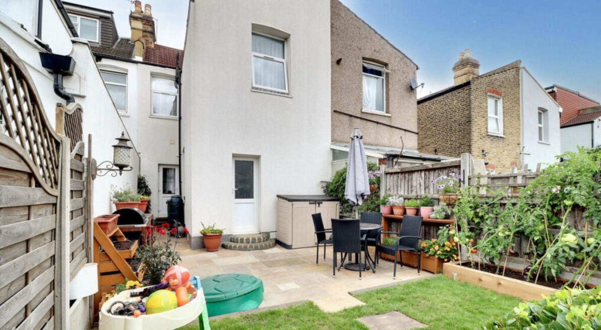 Hampton Road, Ilford, Image 15
