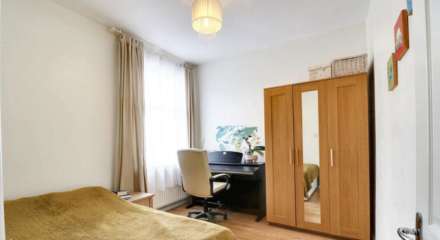 Hampton Road, Ilford, Image 5