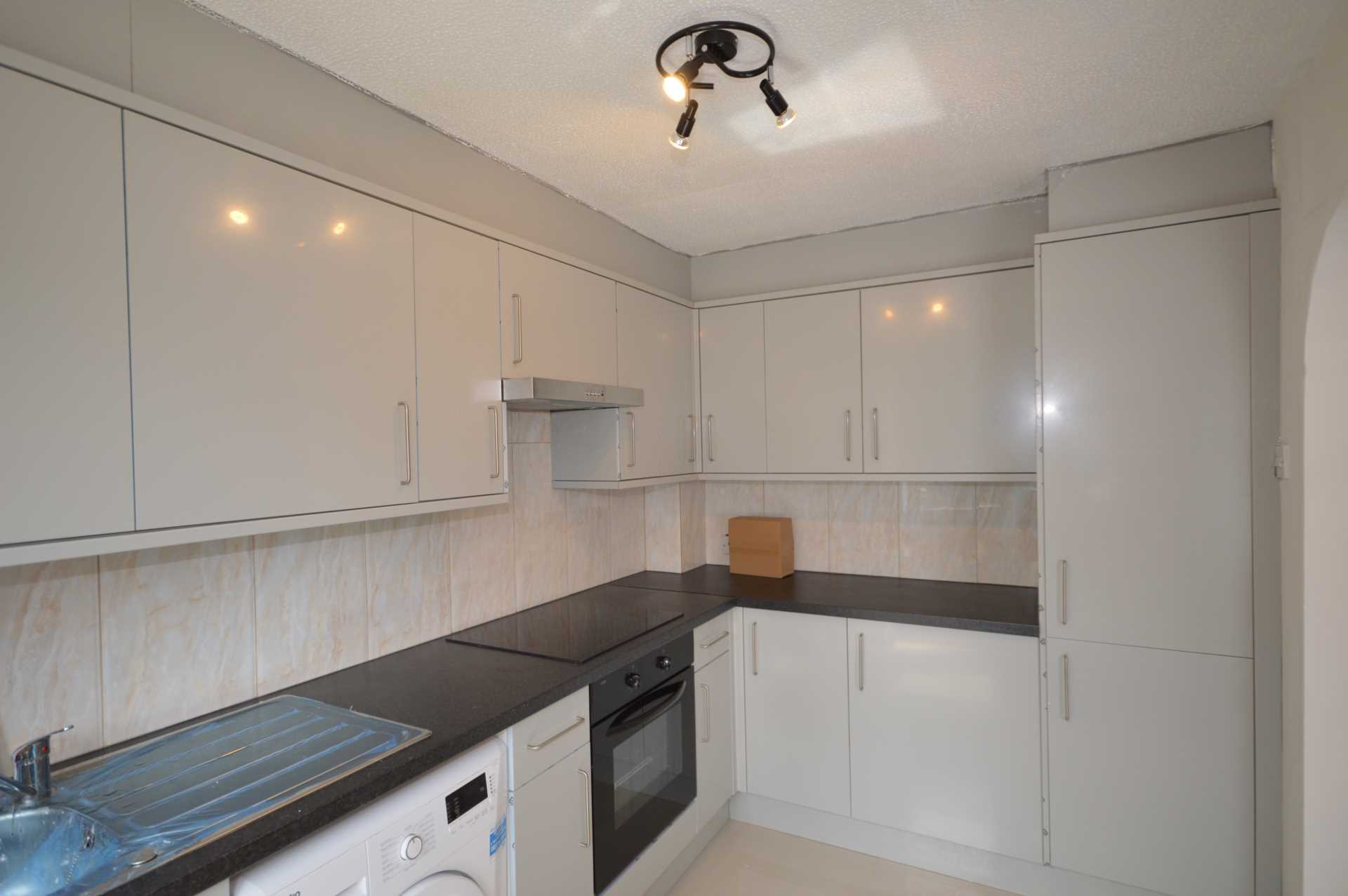 Chichester Close, London, Image 2