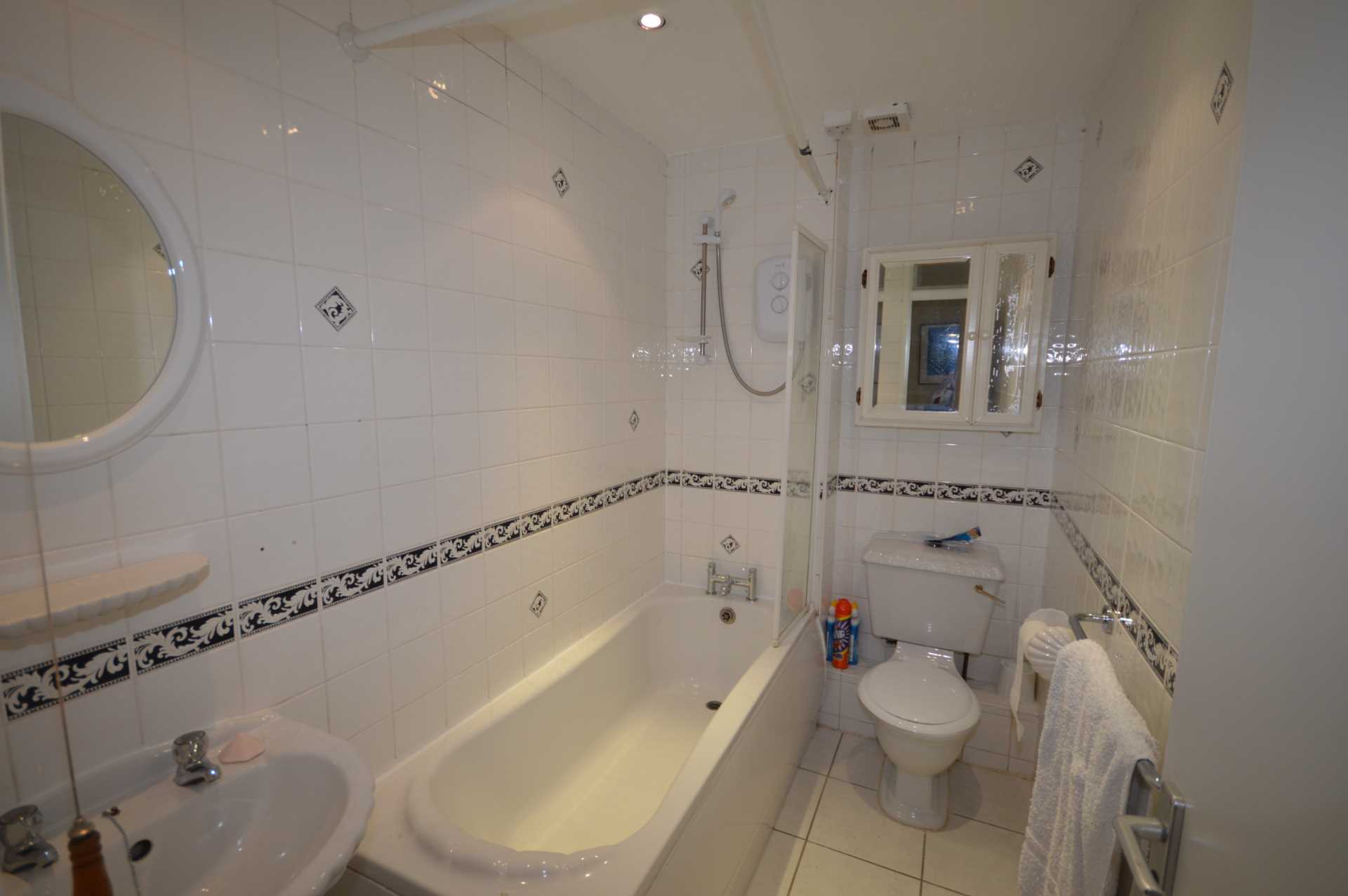 Chichester Close, London, Image 3