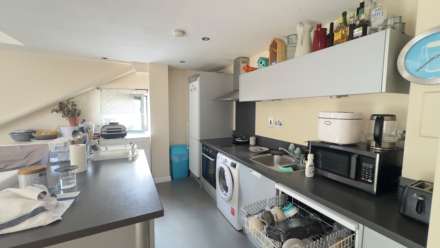 Hermit Road, London, Image 8